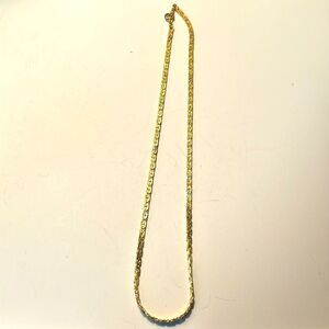 Vintage Textured gold tone chain necklace 18” long